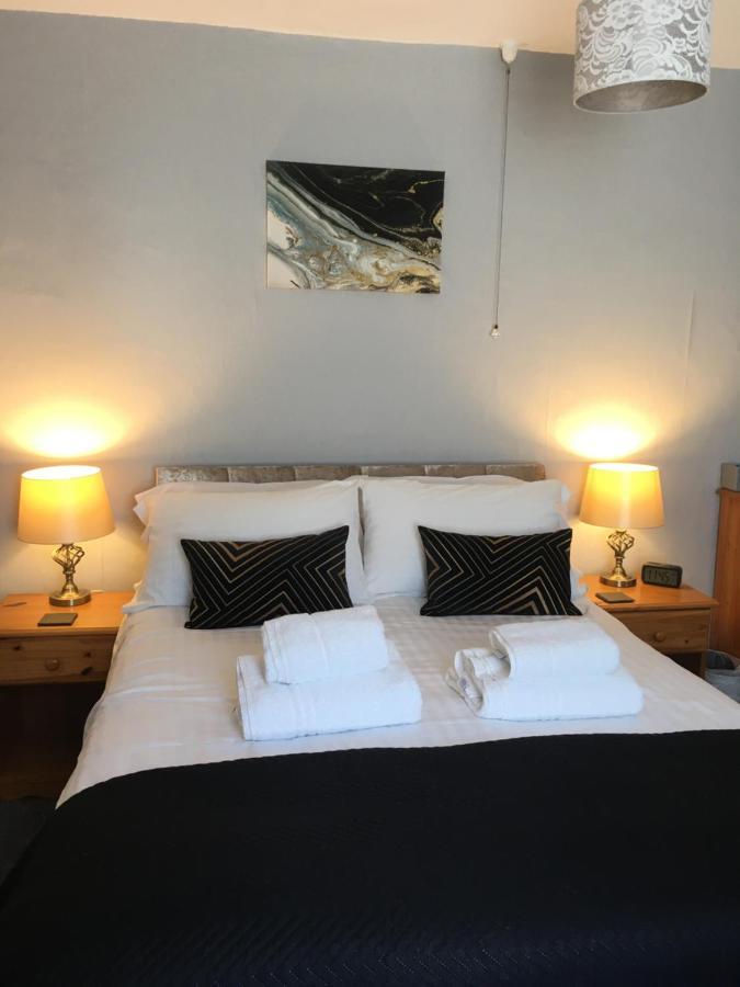 Newburgh Guesthouse トーキー エクステリア 写真