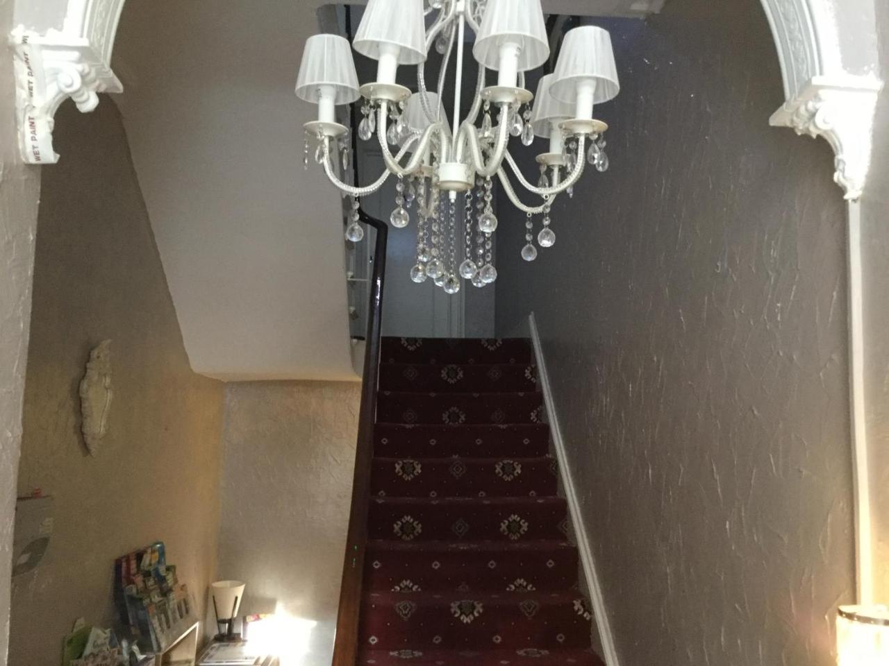Newburgh Guesthouse トーキー エクステリア 写真